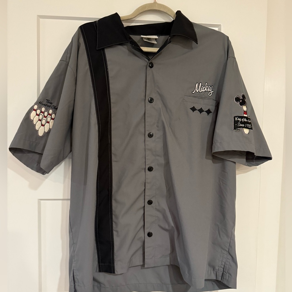 Disney World Large Black/Gray Bowling Shirt Mickey  Embroidered Vacation